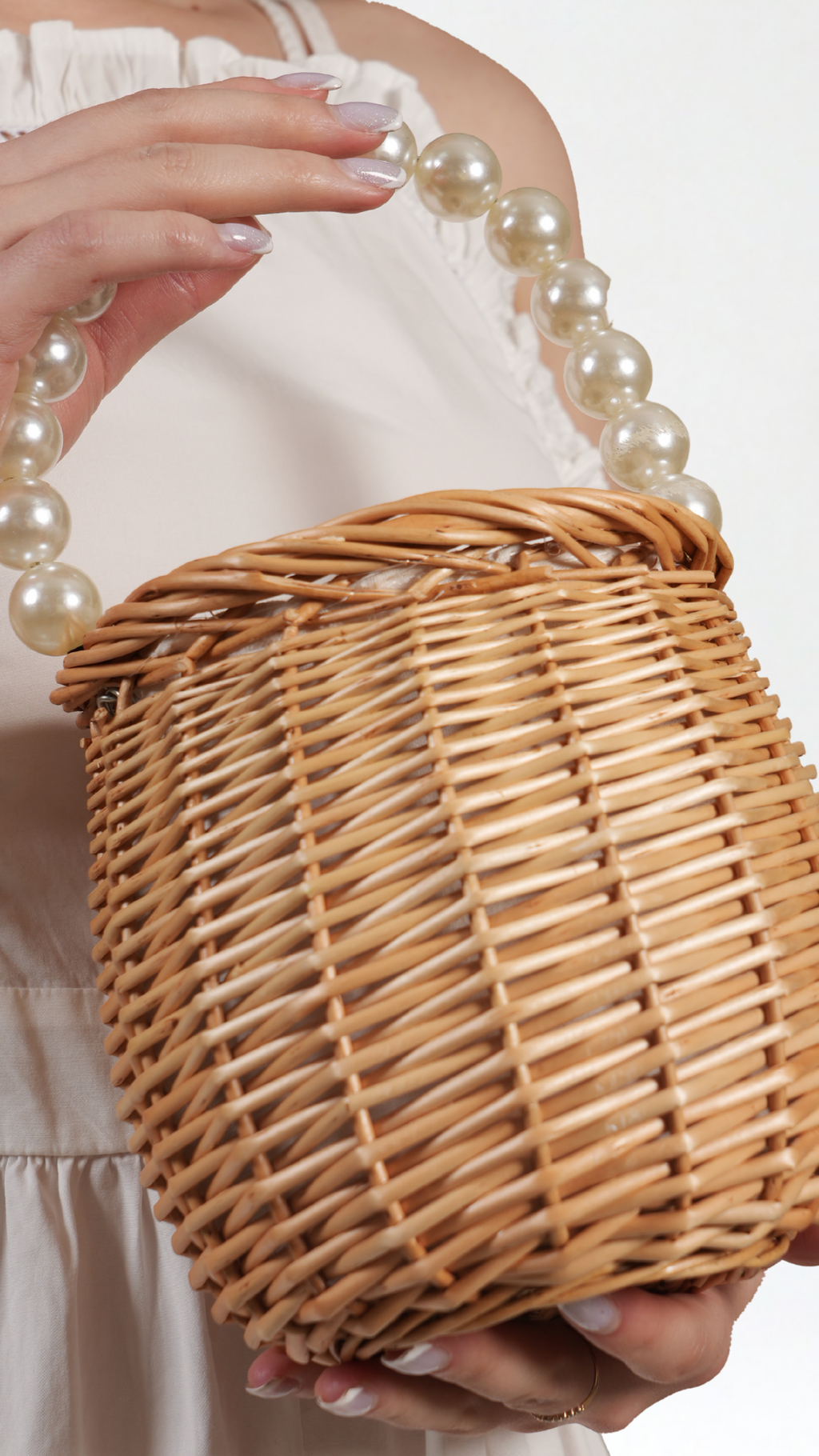 Laura Pearl Straw Bag