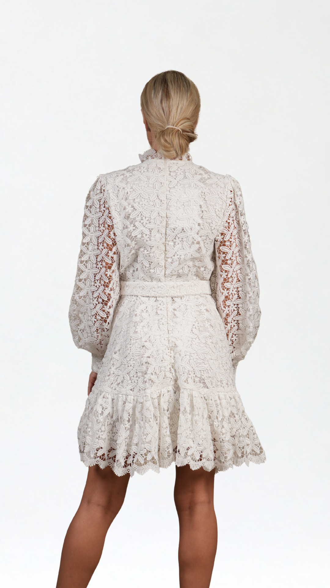 Get Silja Short Dress - White Lace Long Sleeve Dress | Massini Uae Get Silja Short Dress - White Lace Long Sleeve Dress | Massini Uae