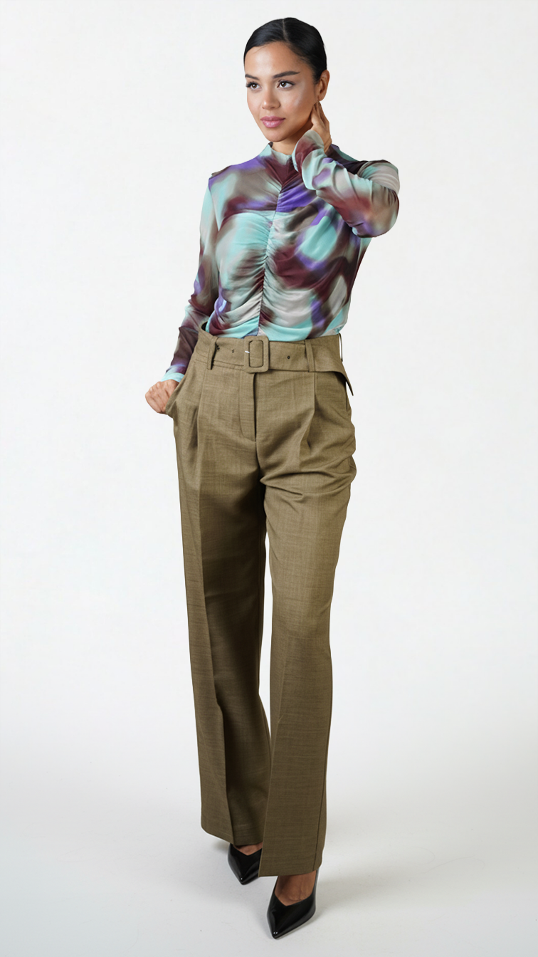 Nancy Suit