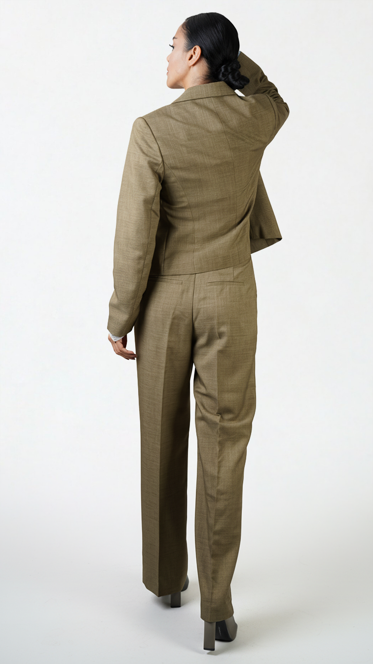 Nancy Suit